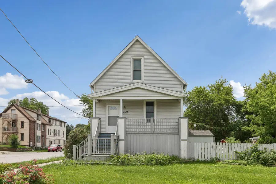1401 Manitoba Ave, South Milwaukee, WI 53172 - #2