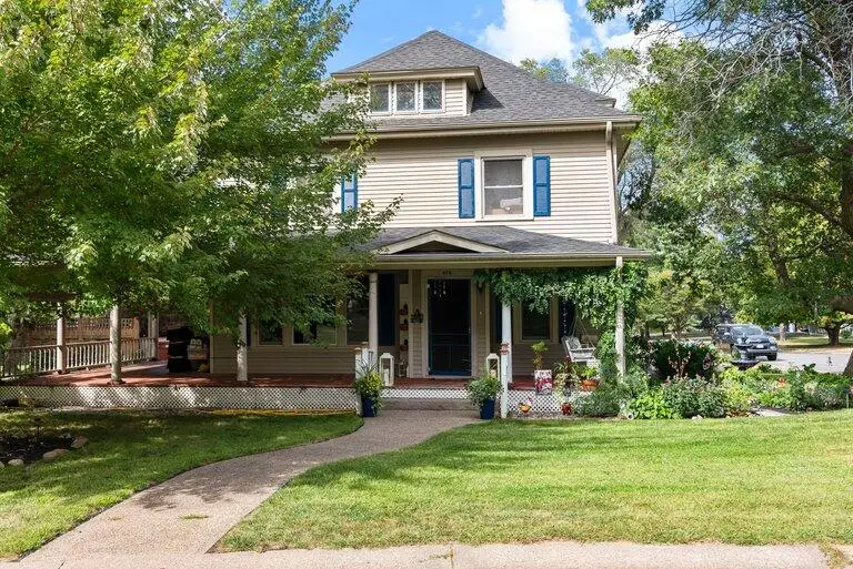 975 E 4th St, New Richmond, WI 54017 - #3