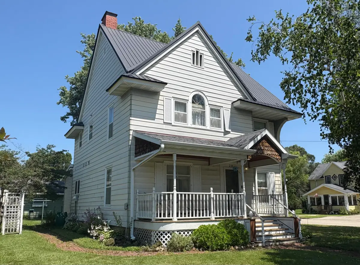 218 Cottage St, Sparta, WI 54656 - #1