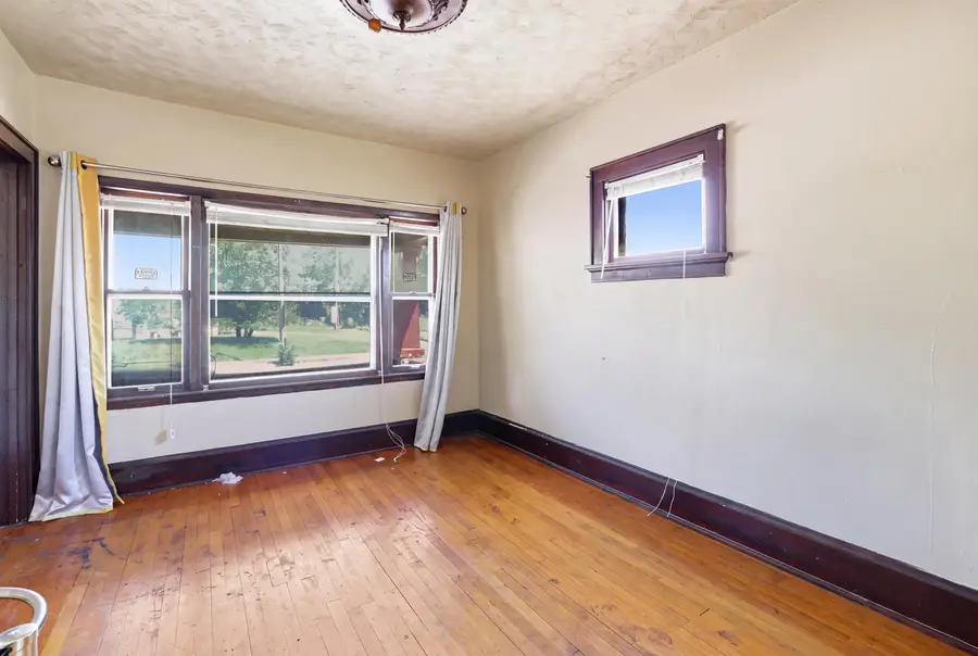 825 W Burleigh St, Milwaukee, WI 53206 - #2