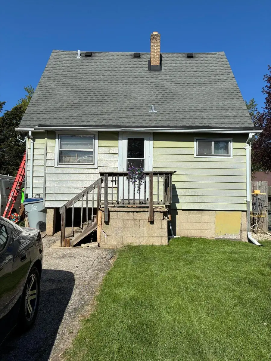 6608 N 54th St, Milwaukee, WI 53223 - #3