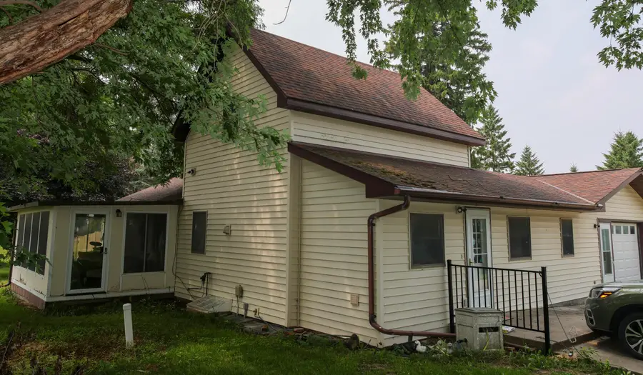 13718 Burtness Dr, Wilmington, MN 55921 - #2