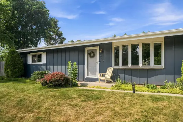 1632 Parkway Dr, Port Washington, WI 53074