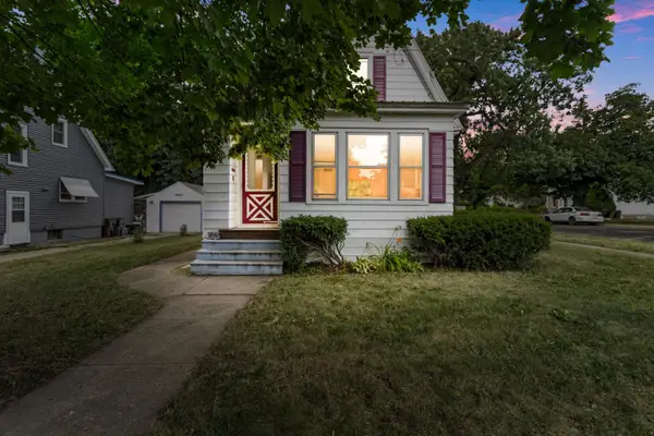 437 Mccomb St, Fort Atkinson, WI 53538