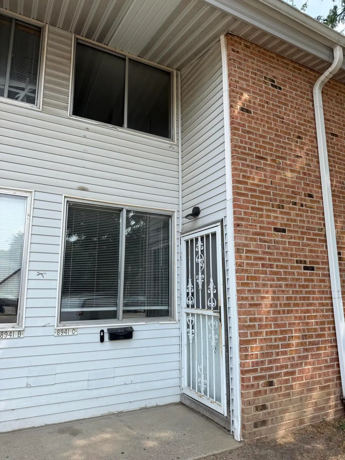 8941 N Swan Rd, Milwaukee, WI 53224 - #1