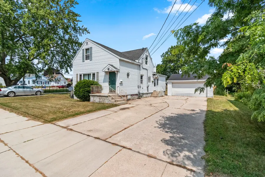 2014 13th St, Two Rivers, WI 54241 - #3