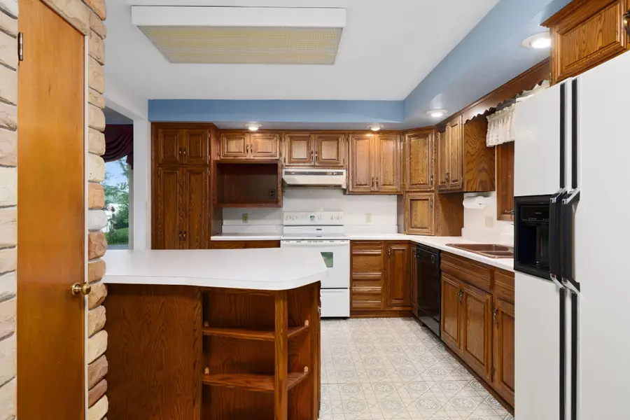W5748 State Road 33, Shelby, WI 54601 - #3