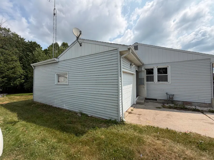 2010 12th St, Two Rivers, WI 54241 - #3