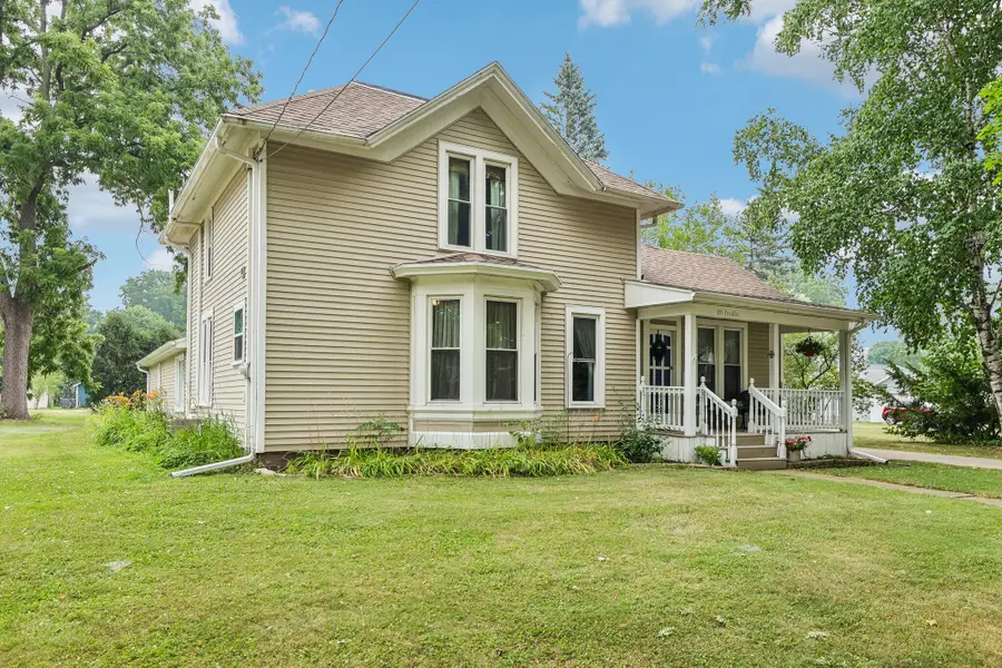 133 Franklin St, Lake Mills, WI 53551 - #2
