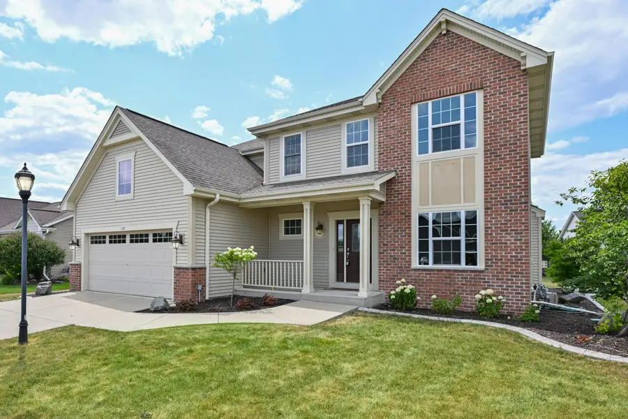 732 Still Pond Dr, Waterford, WI 53185 - #3