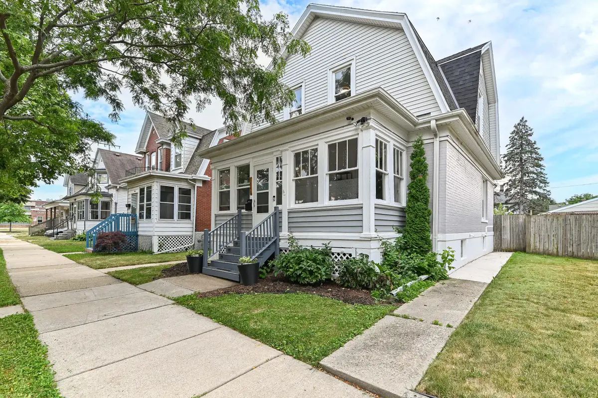 1640 Thurston Ave, Racine, WI 53405 - #1