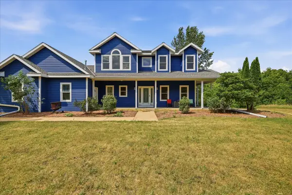 2192 Hall Rd, Erin, WI 53027