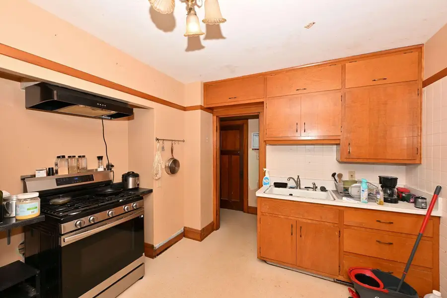 1010 S 58th St, West Allis, WI 53214 - #3