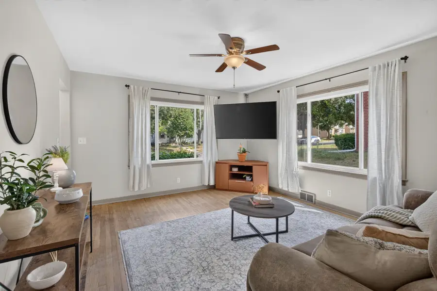 3715 S Lenox St, Milwaukee, WI 53207 - #3