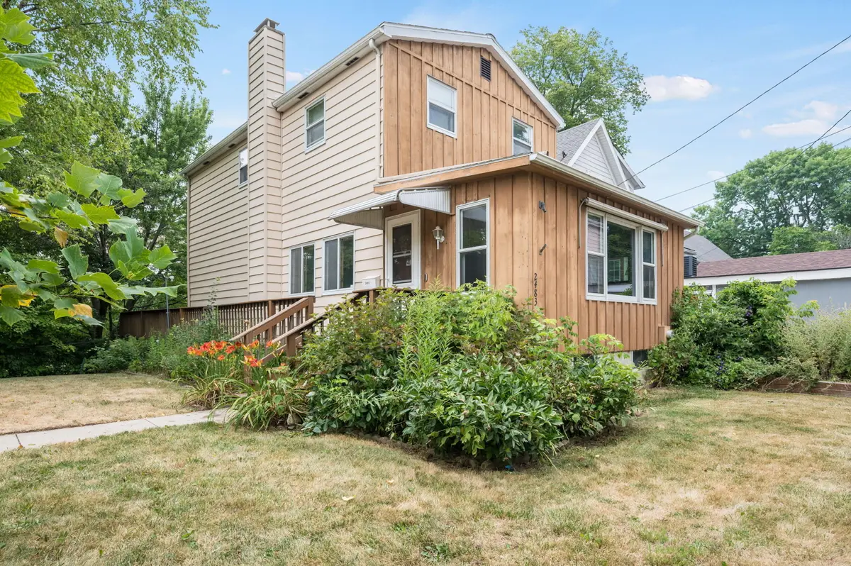 2483 N Newhall Ln, Milwaukee, WI 53211 - #1