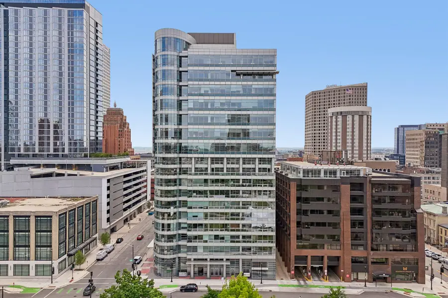 545 E Wells St E, Milwaukee, WI 53202 - #2