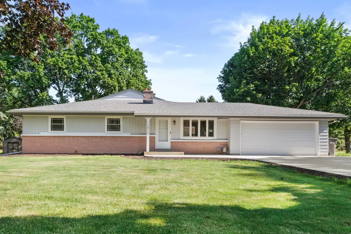 S67W13820 Hardwicke Pl, Muskego, WI 53150 - #1