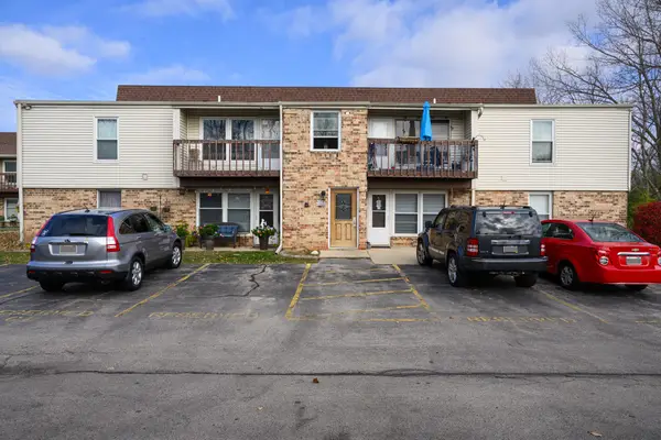 N114W16720 Crown Dr, Germantown, WI 53022