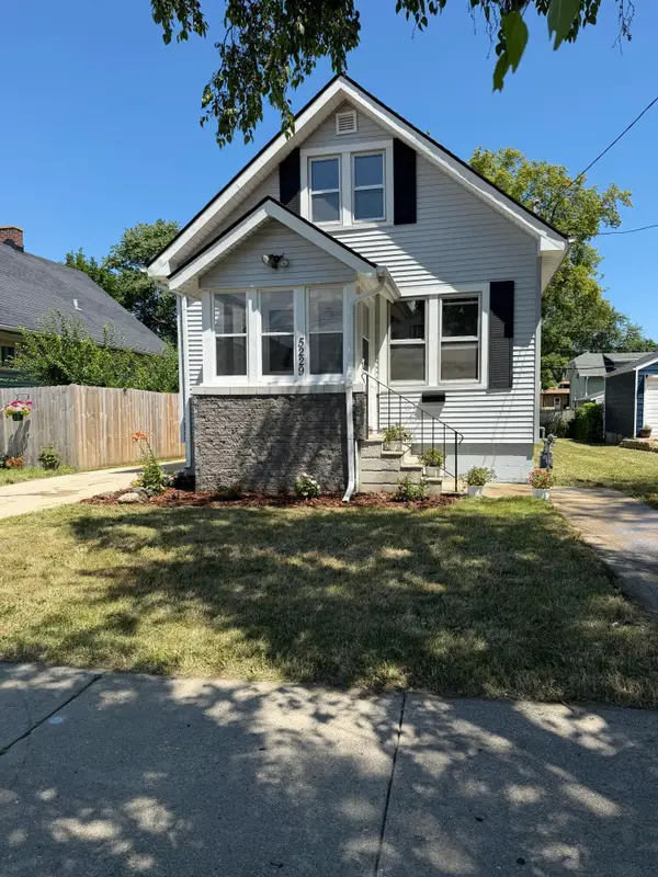 5229 33rd Ave, Kenosha, WI 53144