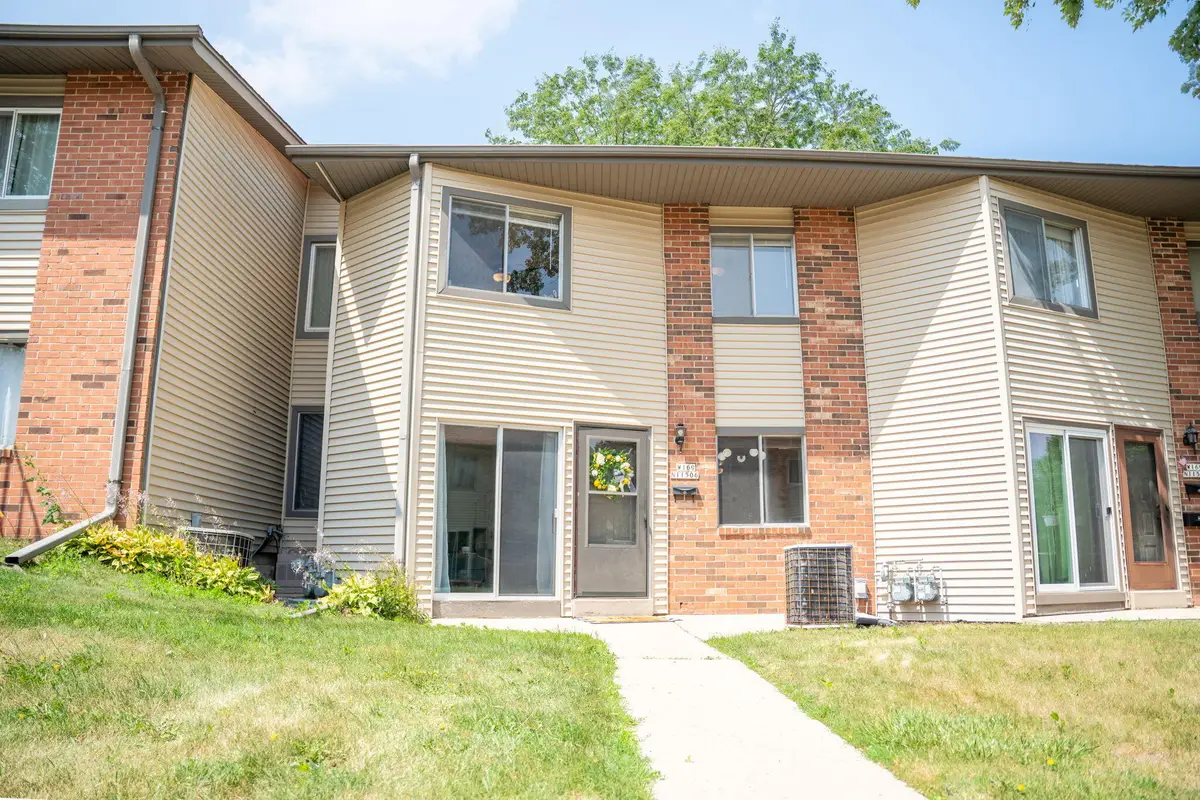 W169N11506 Biscayne Dr, Germantown, WI 53022 - #1