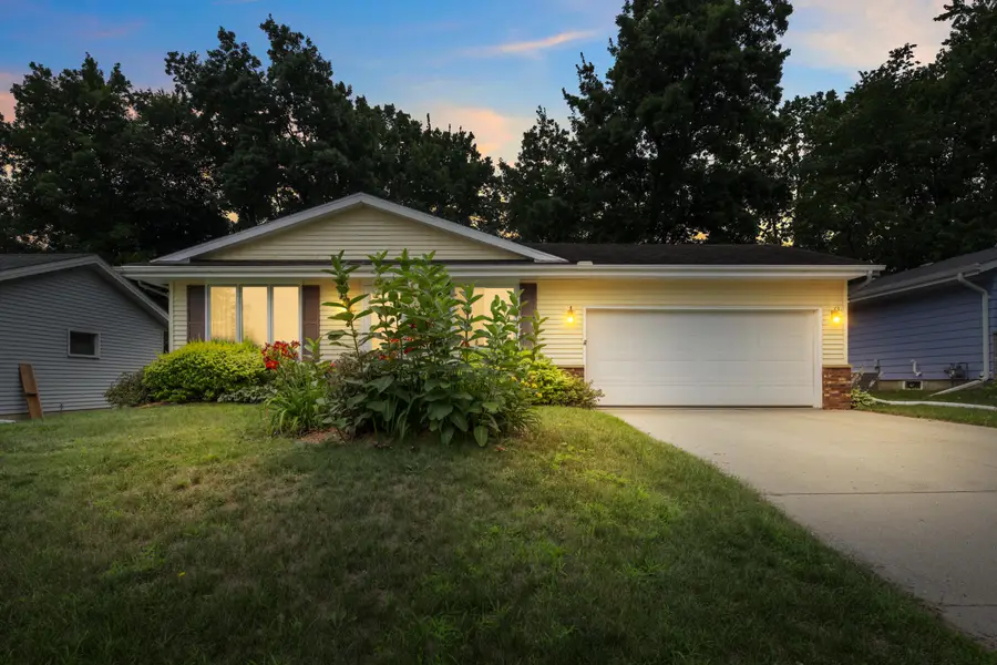 1827 Creek Rd, West Bend, WI 53090 - #2
