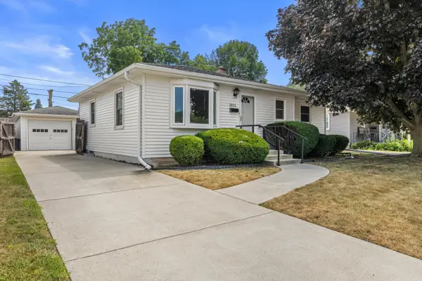 1815 Jupiter Ave, Racine, WI 53404