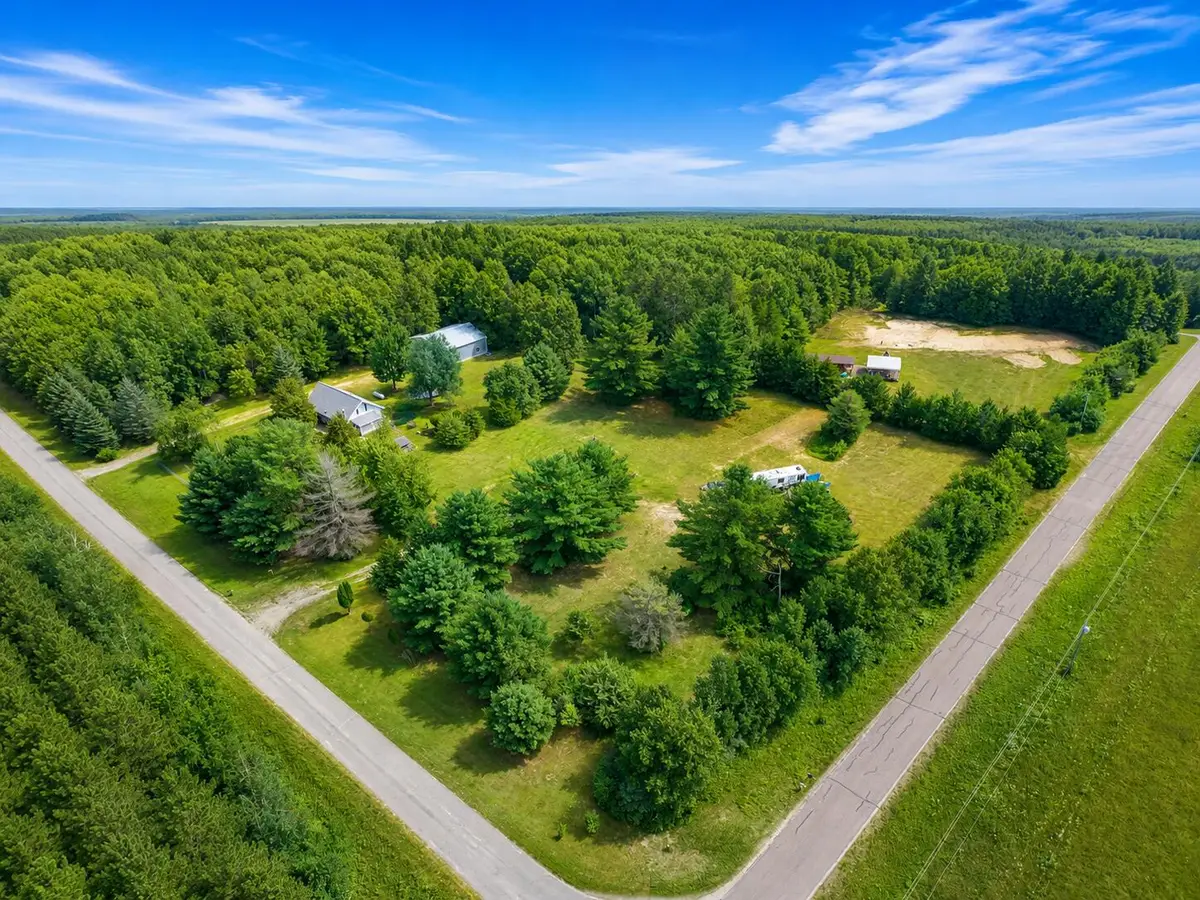 N4316 Plantation Rd, Black River Falls, WI 54615 - #1
