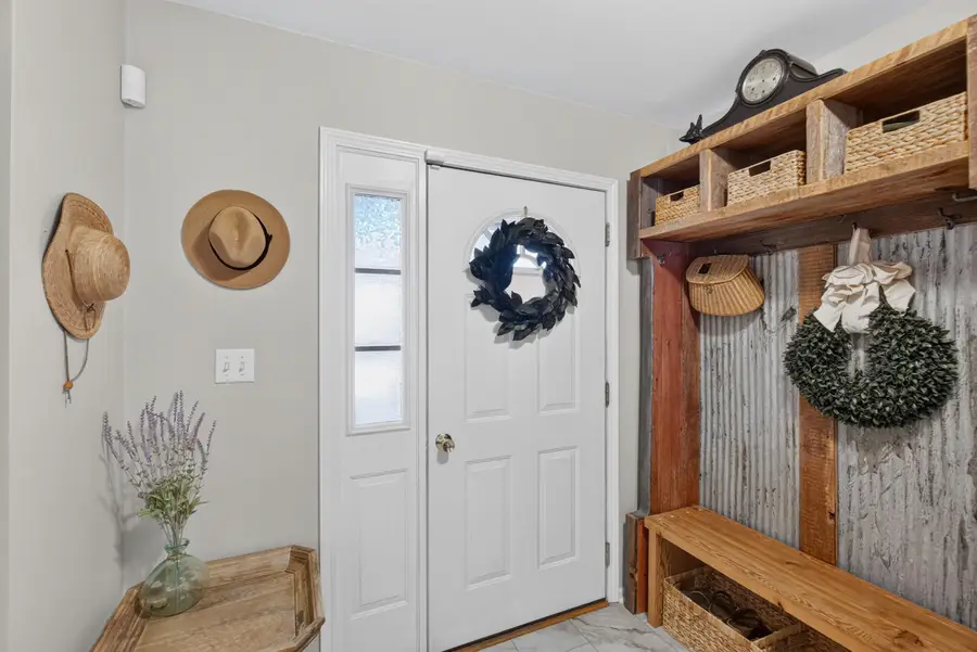 545 Big Bend Way, Hartford, WI 53027 - #2