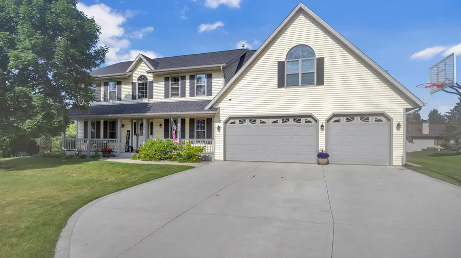 193 Lexington Ct, Sheboygan Falls, WI 53085 - #2
