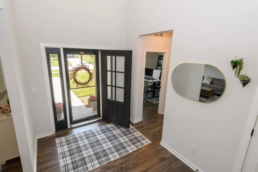 35105 Castle Rock Dr, Summit, WI 53066 - #3