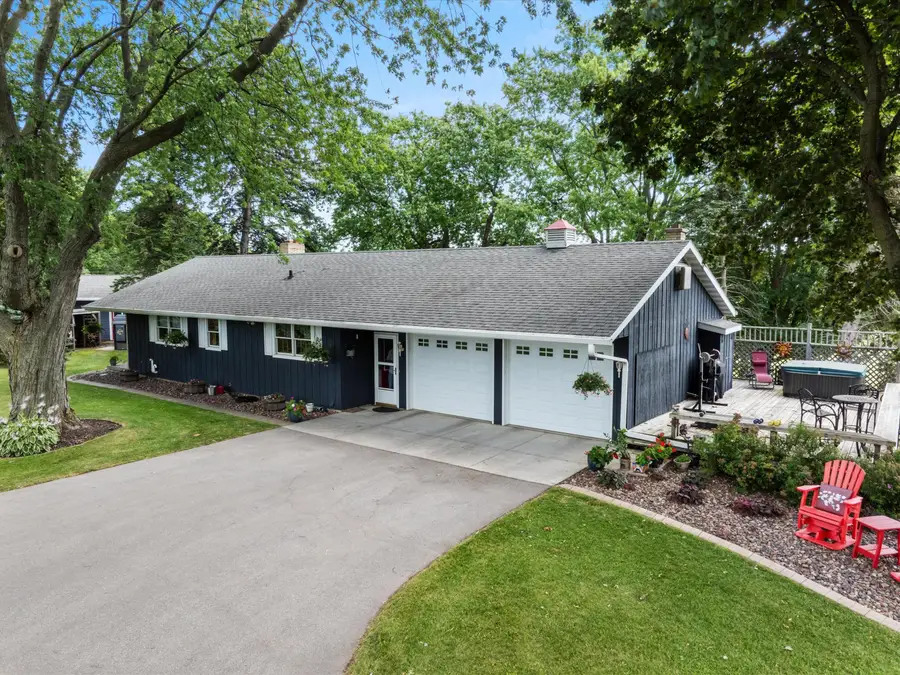 4315 Silver Creek Rd, Newton, WI 54220 - #2