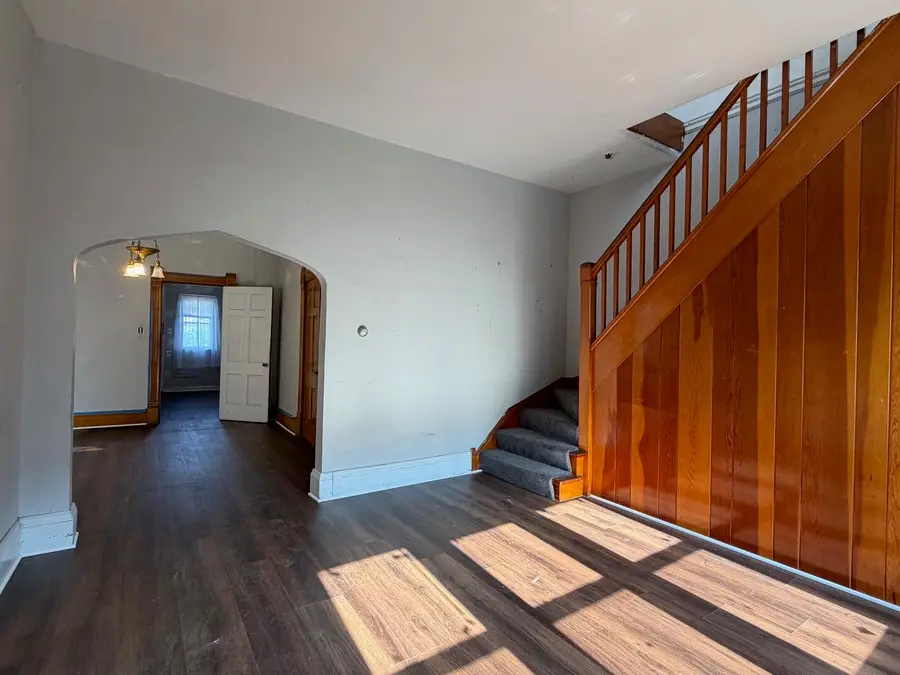 1427 N 24th Pl, Milwaukee, WI 53205 - #3