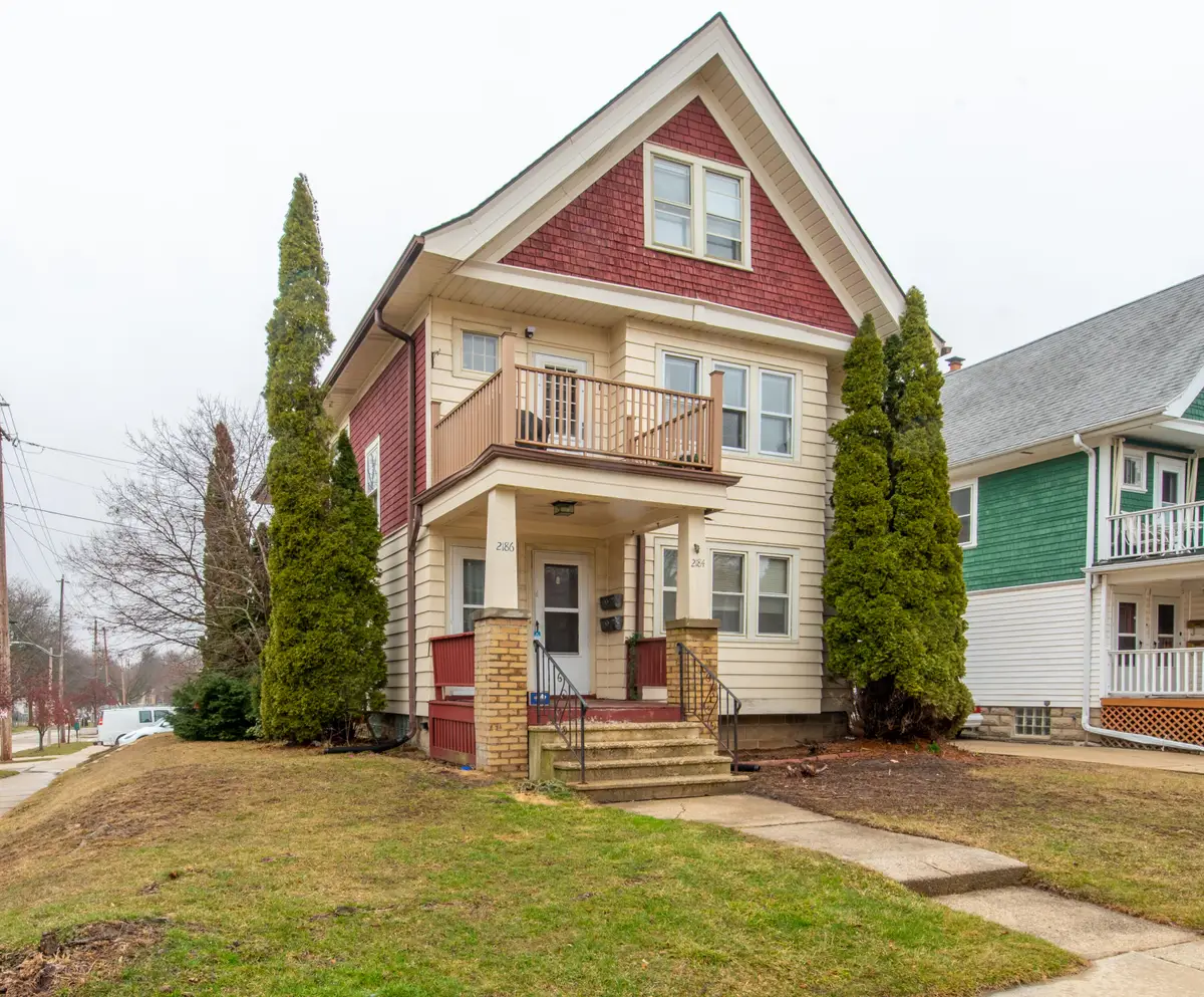 2184 N 69th St, Wauwatosa, WI 53213 - #1