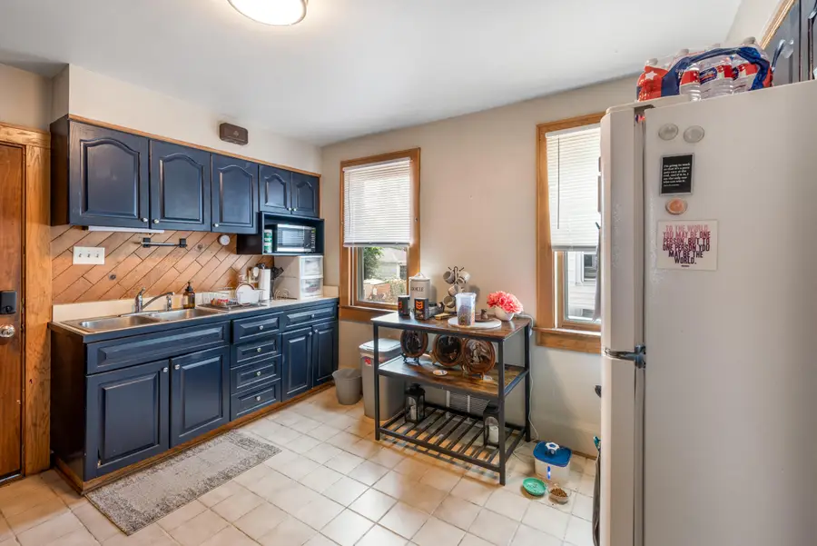 2184 N 69th St, Wauwatosa, WI 53213 - #2