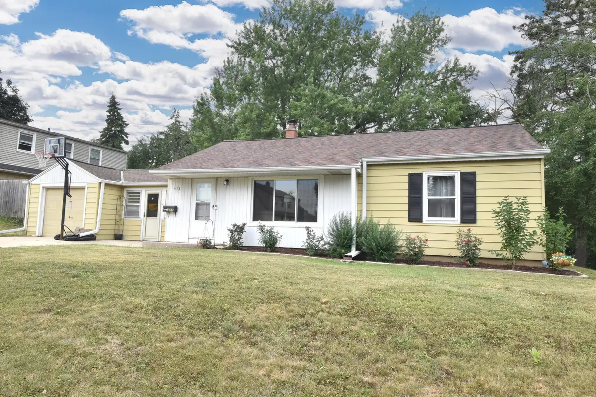 4655 N 69th St, Milwaukee, WI 53218 - #1