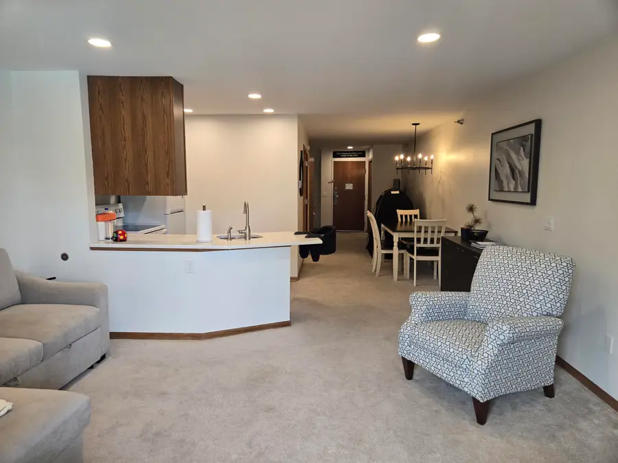 111 Center St, Lake Geneva, WI 53147 - #2