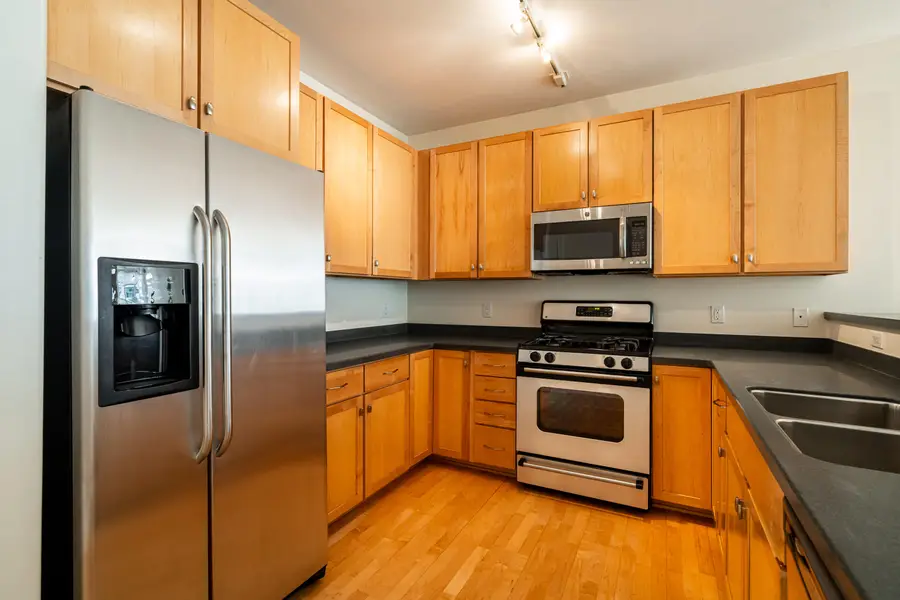 1905 N Water St, Milwaukee, WI 53202 - #3