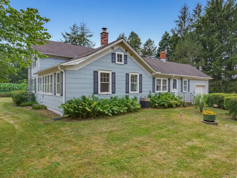 W340N8177 Townline Rd, Oconomowoc, WI 53066 - #2