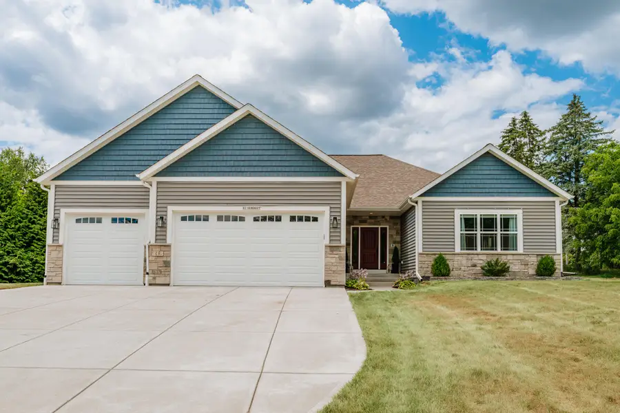 W218N9691 Happy Hollow Ln, Germantown, WI 53022 - #2