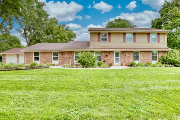 8246 Firwood Ln, Greendale, WI 53129