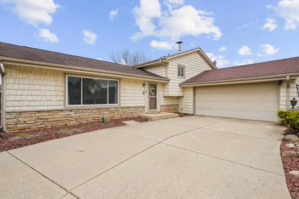 312 N 7th St, Waterford, WI 53185