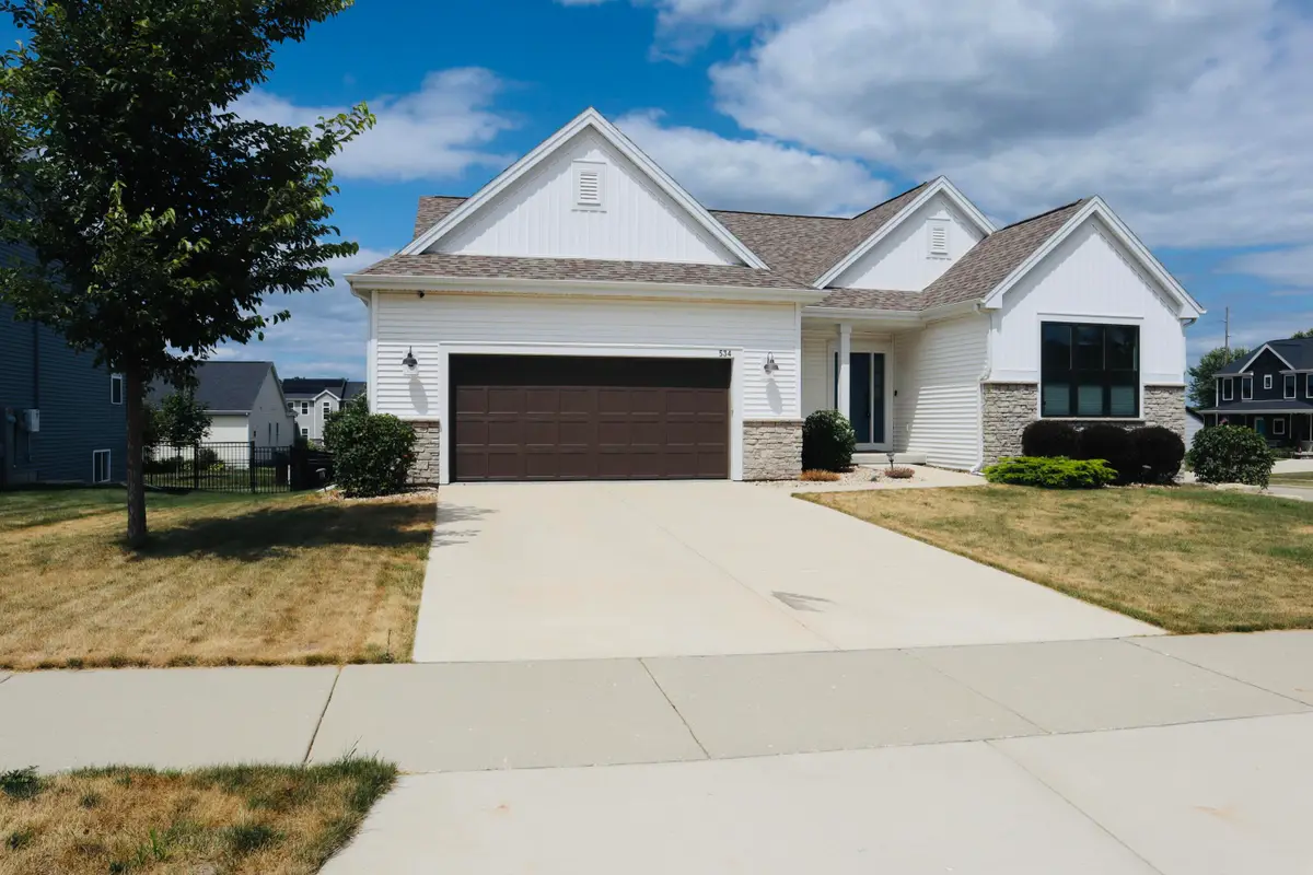 534 Foxfield Rd, Oregon, WI 53575 - #1