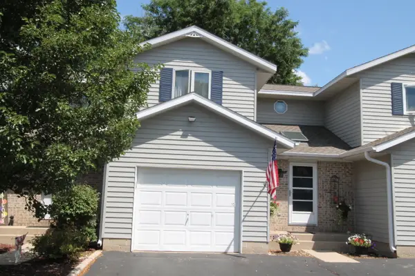 217 S 7th St, Waterford, WI 53185