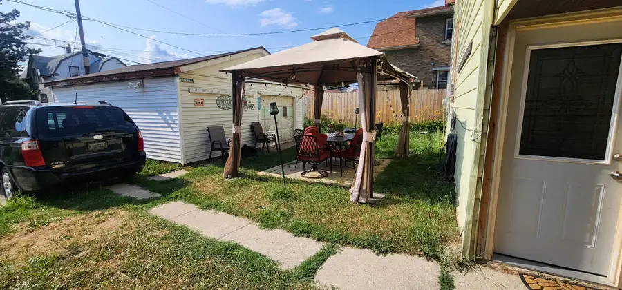 2065 S 34th St, Milwaukee, WI 53215 - #3
