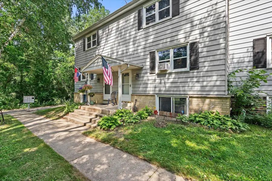 232 Wolf Dr, Dousman, WI 53118 - #3