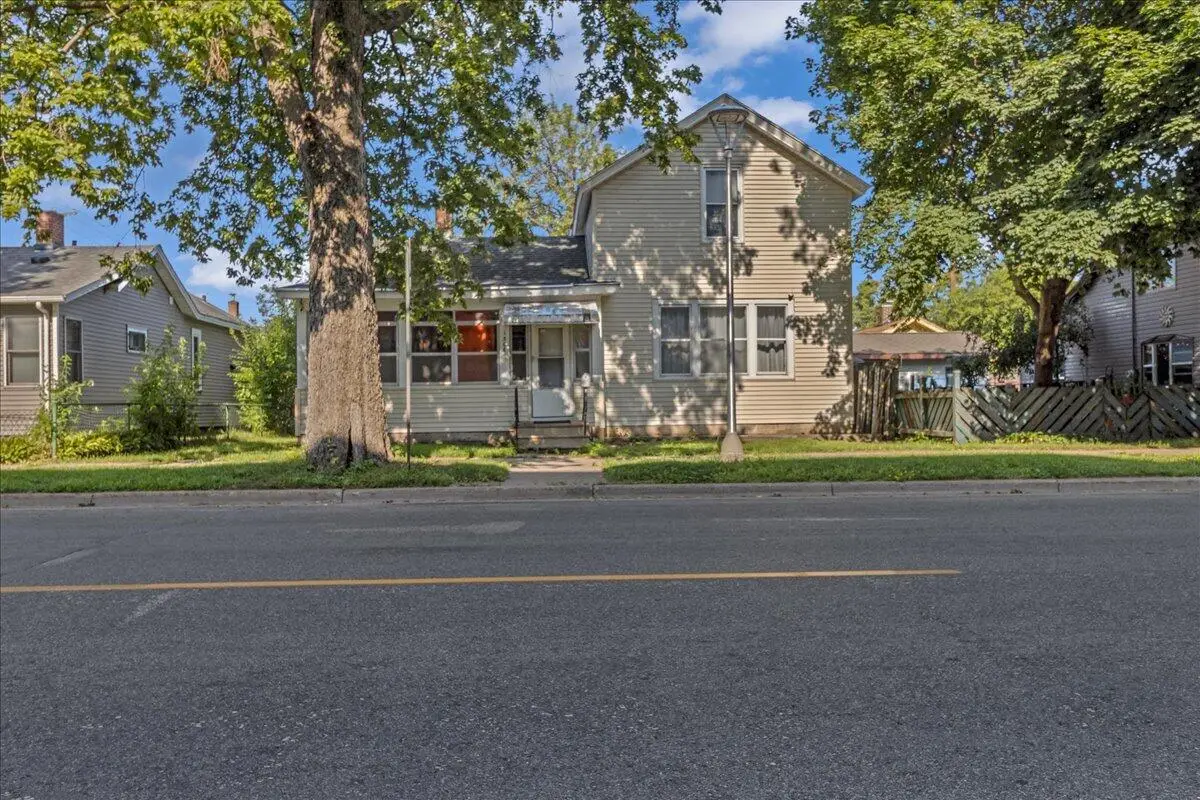 1306 7th St S, La Crosse, WI 54601 - #1