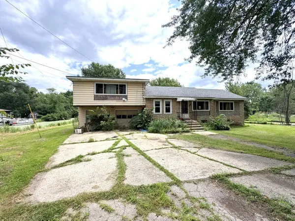9739 269th Ave, Salem Lakes, WI 53179