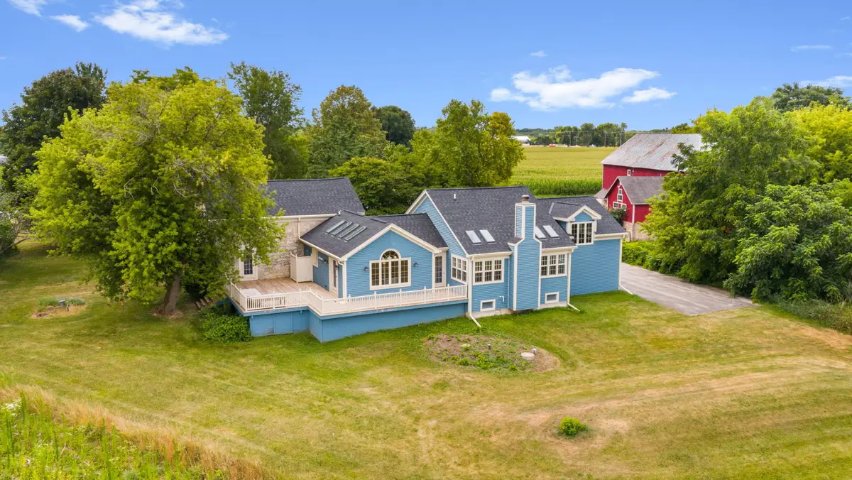 N124W16862 Lovers Ln, Germantown, WI 53022 - #1