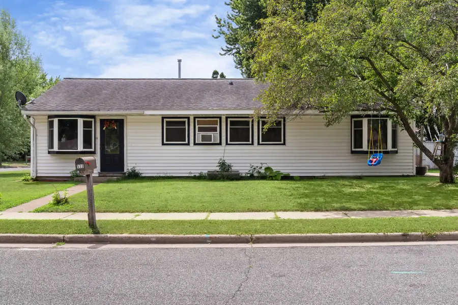533 Curry St, Tomah, WI 54660 - #3