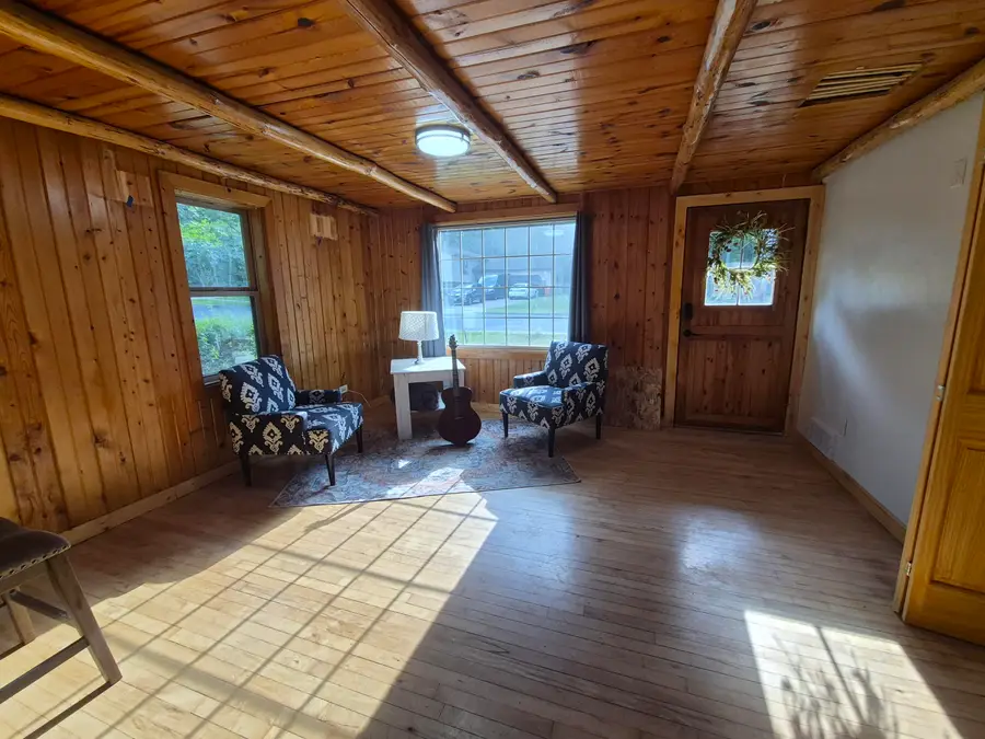 1915 Abbe Hill Dr, Eau Claire, WI 54703 - #2